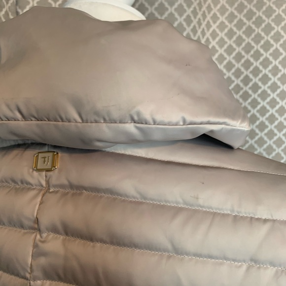 Trussardi Down Puffer Jacket ~ Pearl Beige - Picture 11 of 11